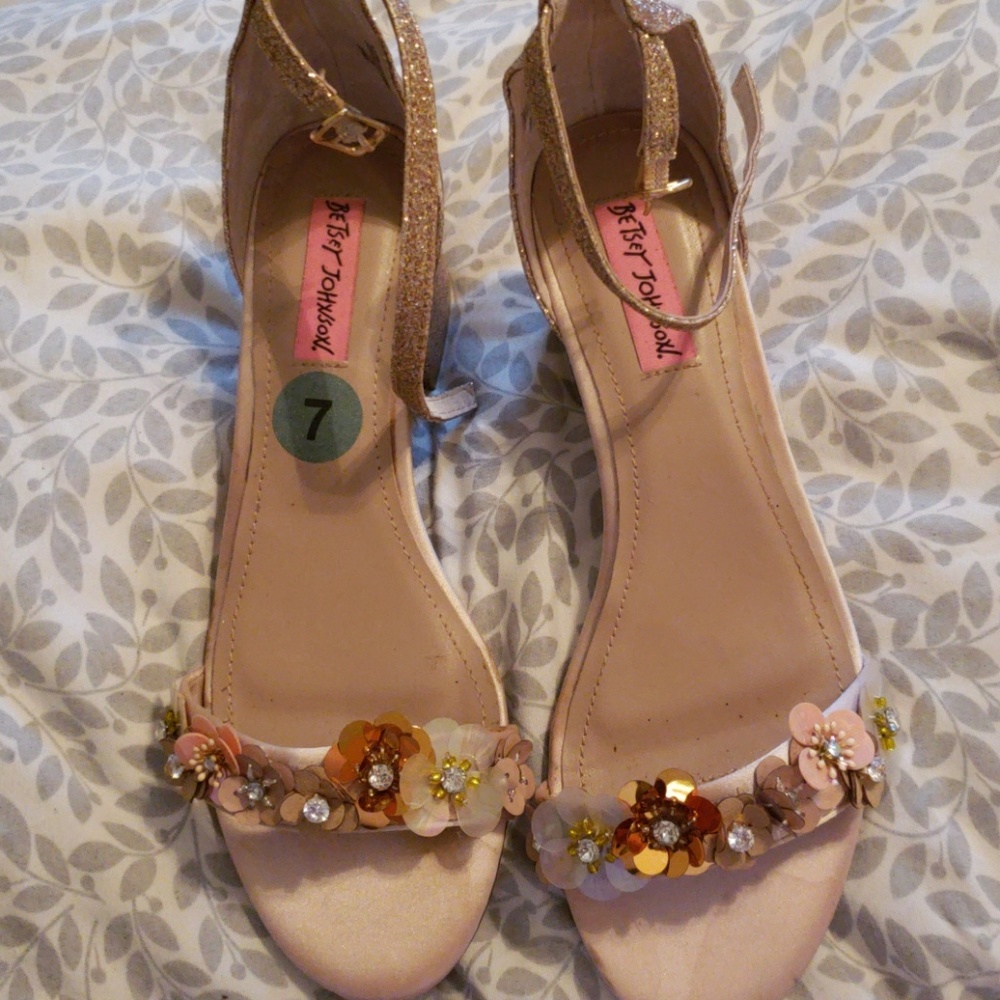 Betsey Johnson low heeled shoes